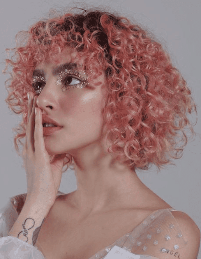 Cabelo cacheado curto rosa: Dicas de Mulher/Pinterest
